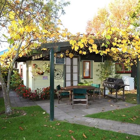哈士汀The Berry Farm Retreat别墅 外观 照片
